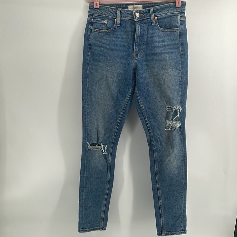 LEVI’S altered high rise skinny 721 29x30 distressed medium wash back design